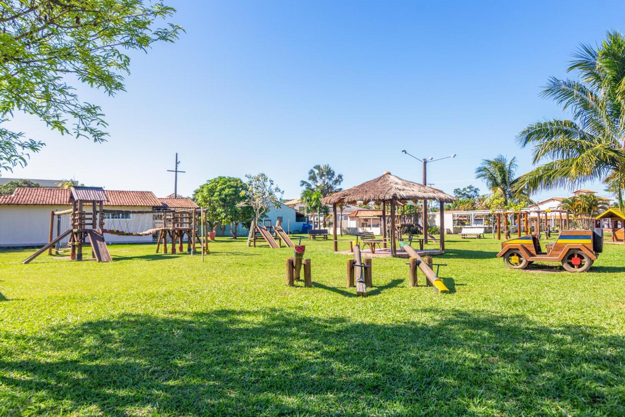 Refugio Tropical Casa De Praia Com Piscina Aquecida E 4 Suites E Garagem 3 Carros, 800 Mtrs Da Praia Internet 700 Mbps, Condominio Privado Com Pista De Skate , Quadra De Futevolei , Campos E Quadras De Futebol! Cabo Frio Dış mekan fotoğraf